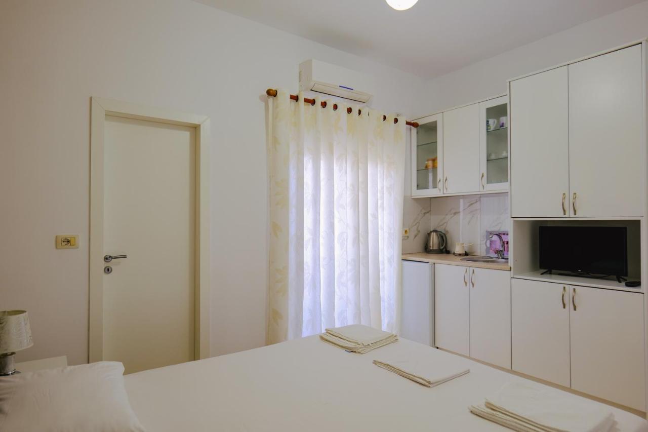 Eleni Guest House Saranda Zewnętrze zdjęcie